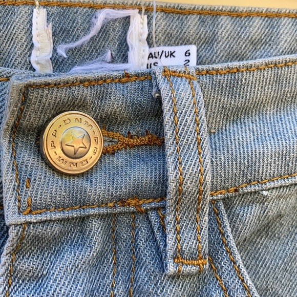 Princess Polly Womens Size 2 Rosalie light blue straight leg mid rise jeans - Picture 8 of 9